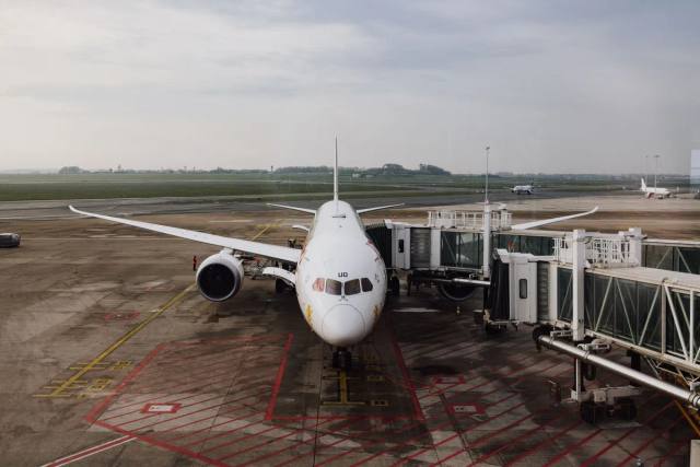 How Cochin Airport Makes Money! Airport Business Model Explained