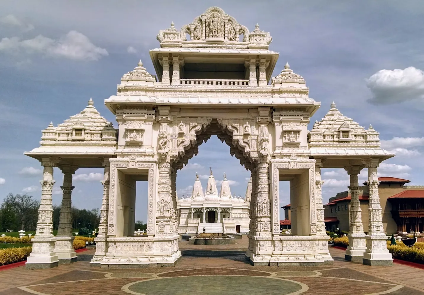 OYO inaugurates 65 new hotels in Ayodhya, a boost for spiritual tourism and local economy