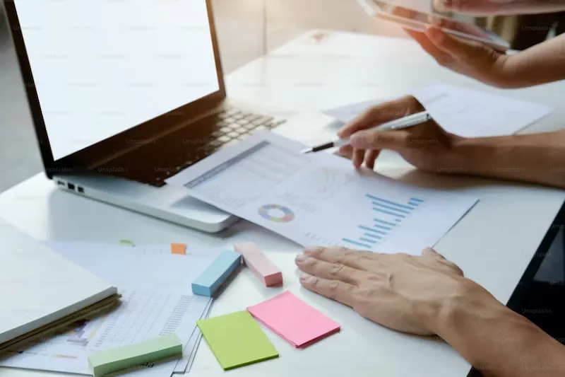 Analysis of HDFC Securities Annual Report 2021